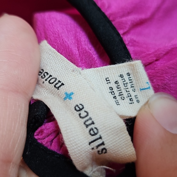 Silence & Noise Pink Top - Picture 3 of 4